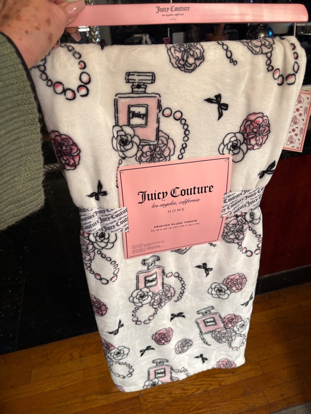 Juicy Couture White Plush Throw with Pink Perfume Bottle & Floral Print - Picture 2 of 4